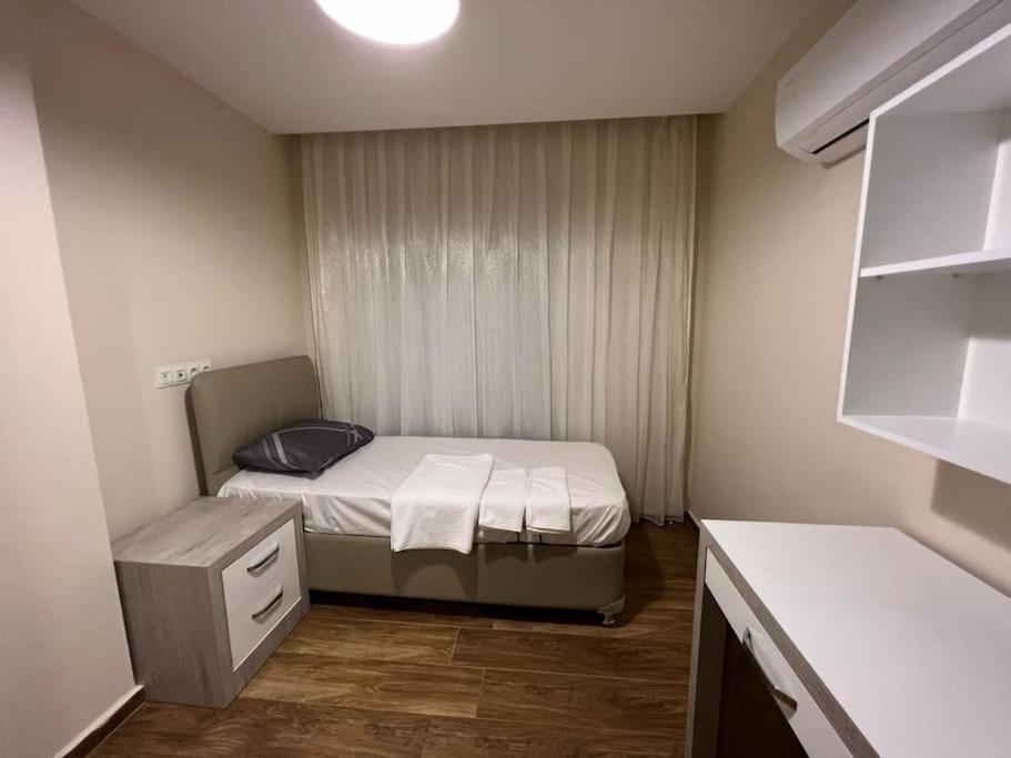 Merkezi, Sik, Denize 3 Km Kueltuer Kafeler Cad. 2 Dk '13' Antalya Exterior foto
